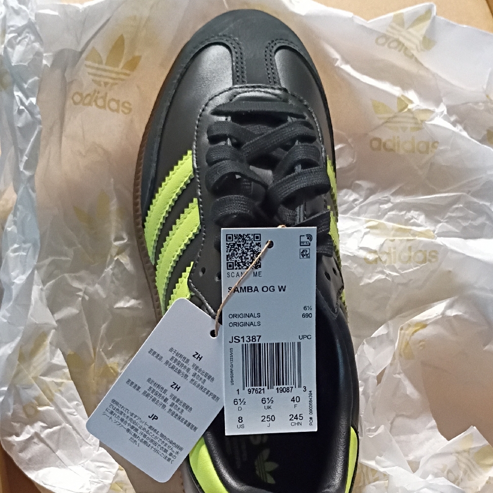 adidas Samba OG W Leather Sneaker — Black with Neon Yellow Stripes